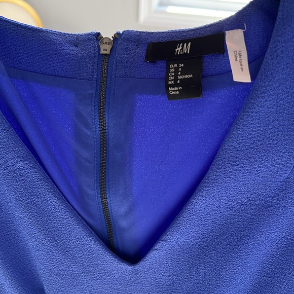 H&M size 4 v neck dress - Picture 3 of 8